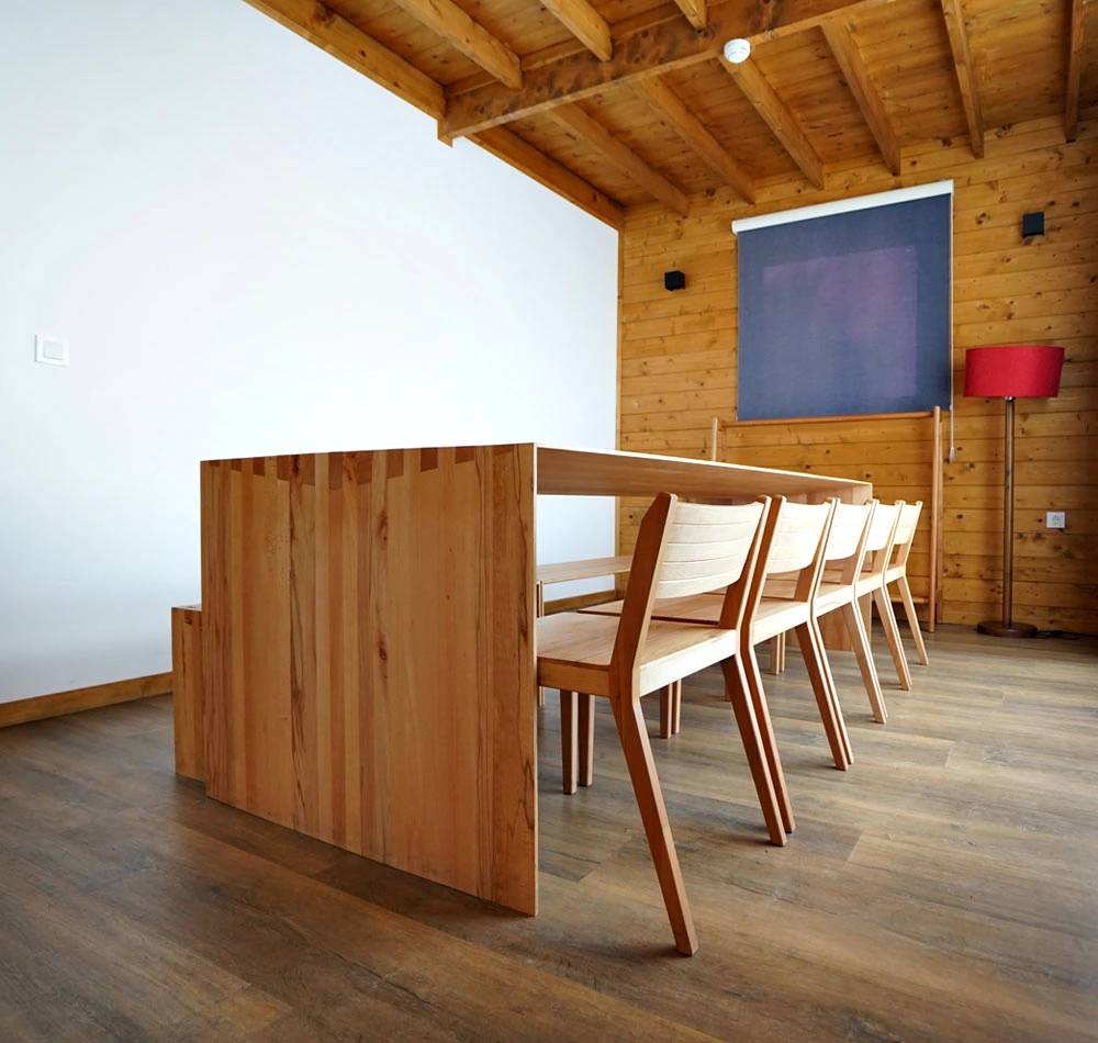 میز و صندلی